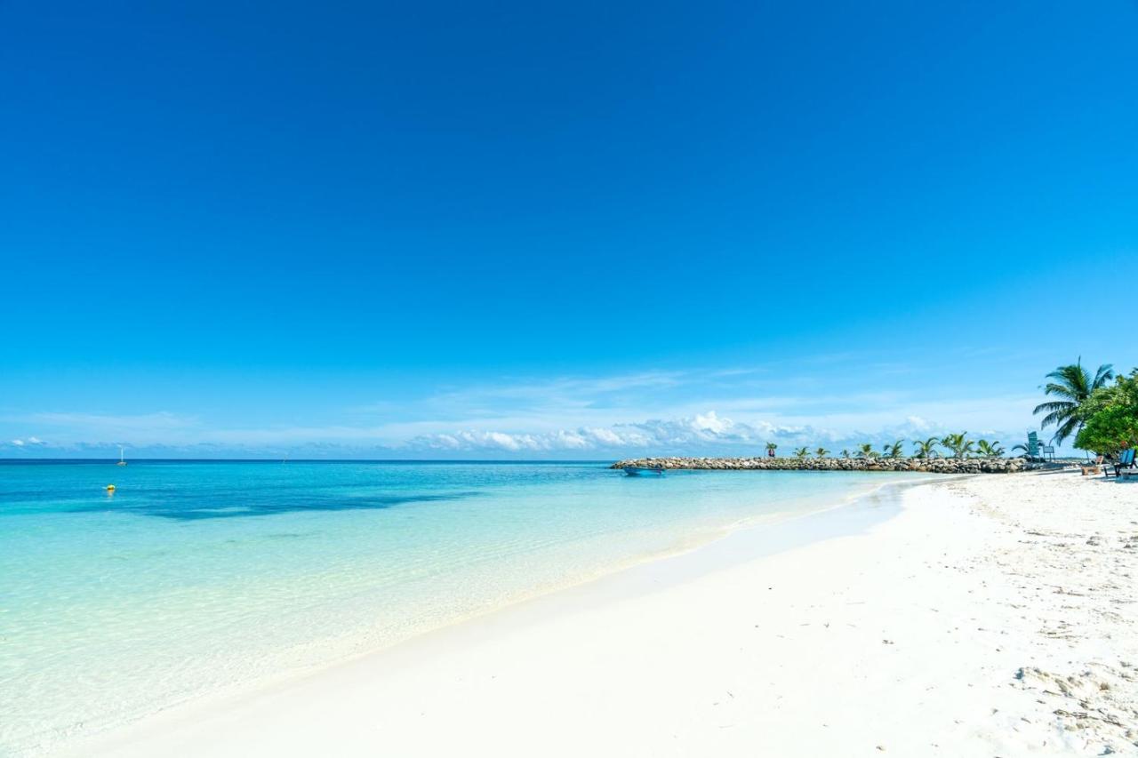 Paradise Retreat, Maafushi Exteriör bild
