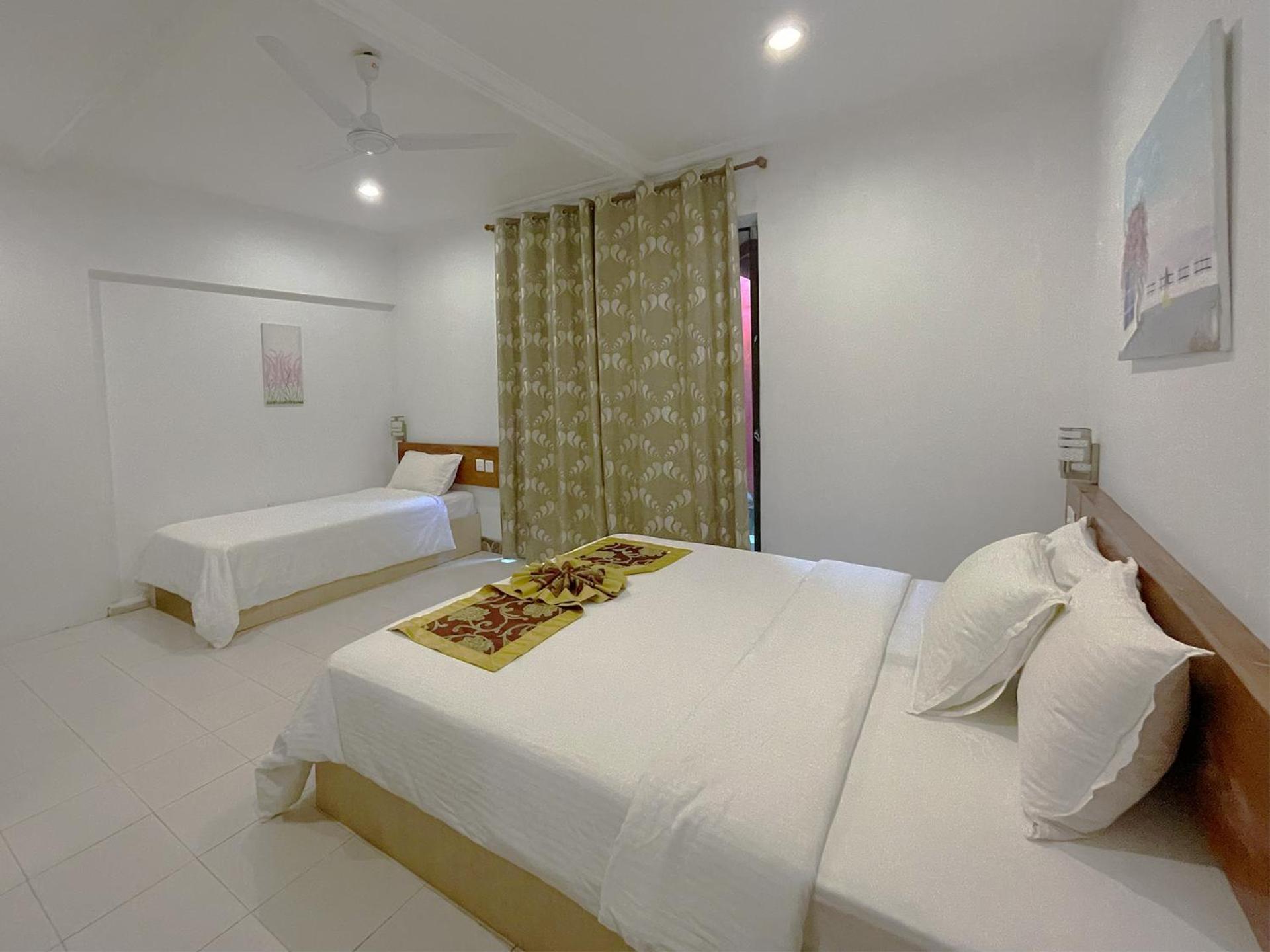 Paradise Retreat, Maafushi Exteriör bild